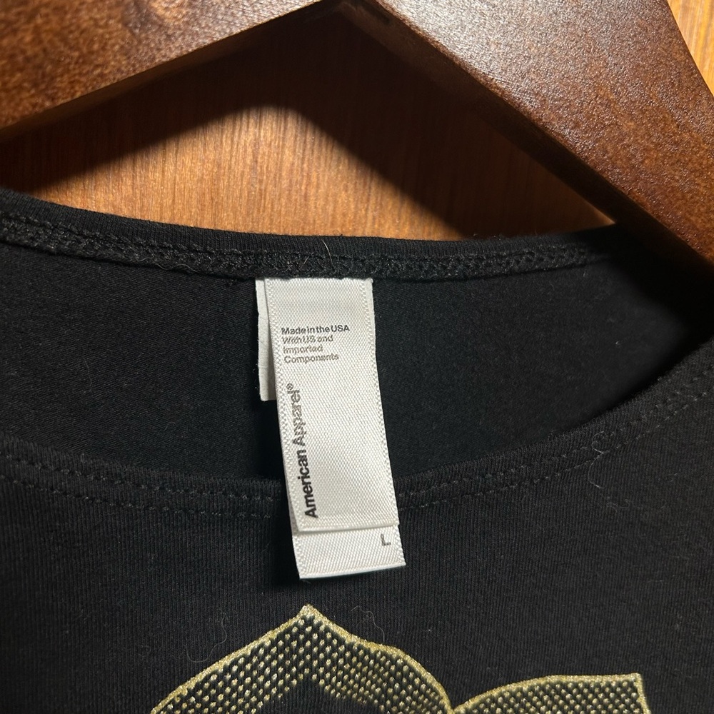 American Apparel Black Graphic Crop Tank Top. Size L. - Picture 2 of 4